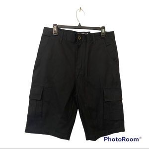 Men’s Blu Rock Black Cargo Shorts SZ 32